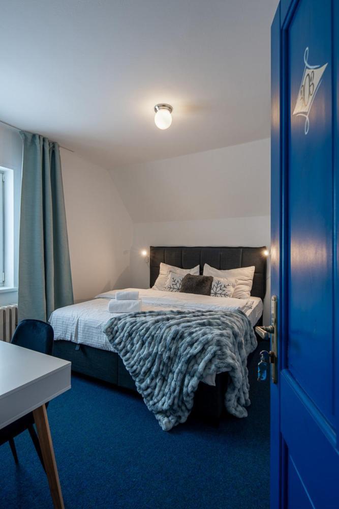 Prazska Bouda Hotell Pec pod Snezkou Exteriör bild
